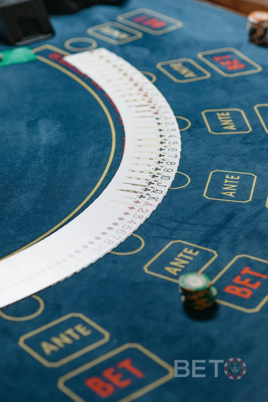 Websites bieten jetzt Live-Casino-Lobby mit Live-Online-Baccarat-Spiele.