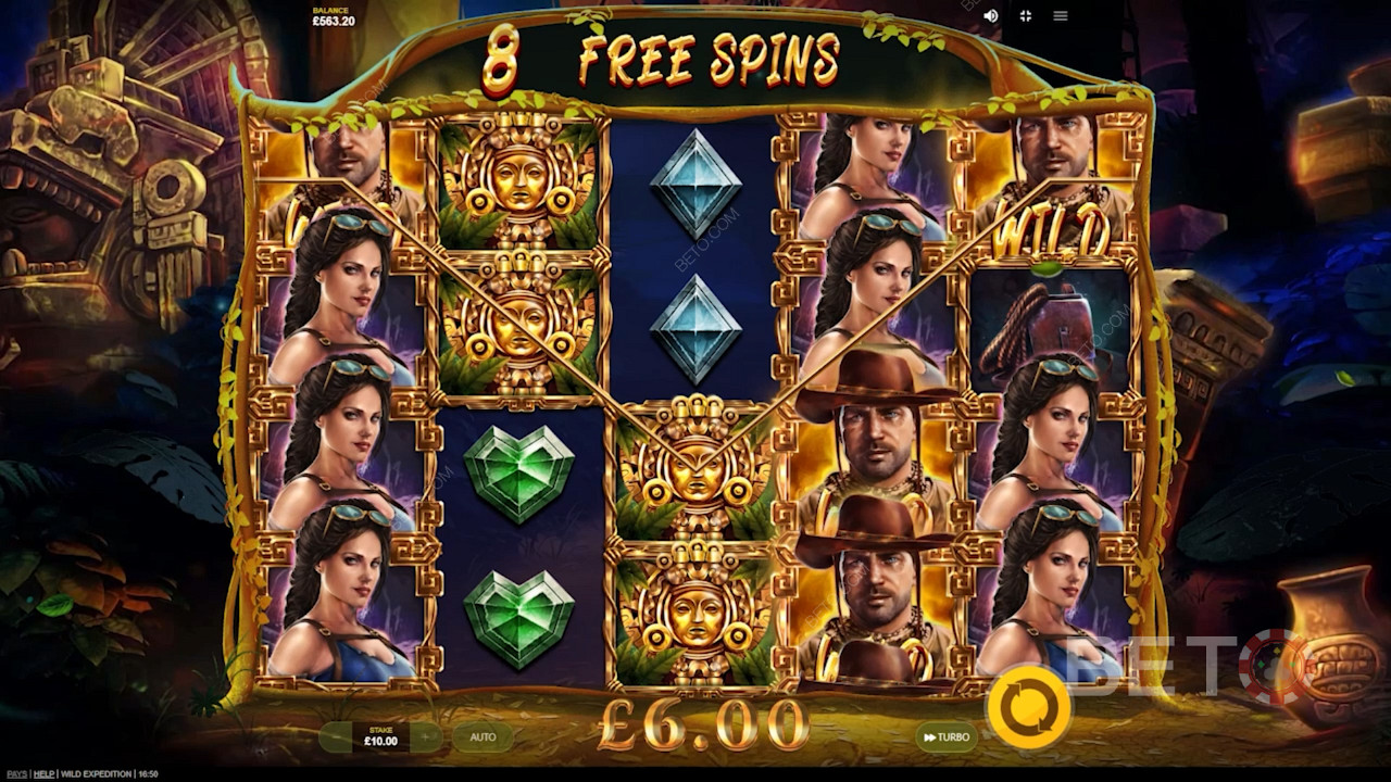 Die Wild-Symbole bleiben während des Free Spins-Modus auf den Walzen kleben.
