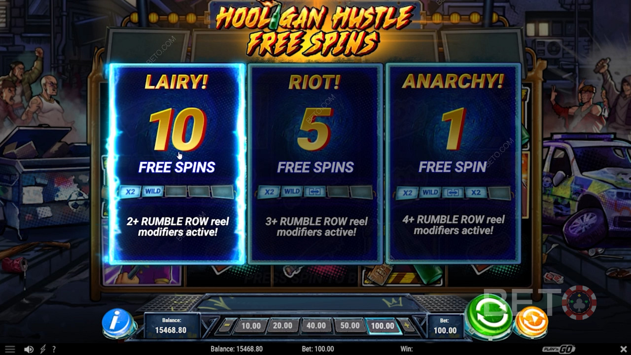 Wählen Sie die Art des Freispiels im Hooligan Hustle-Spielautomaten